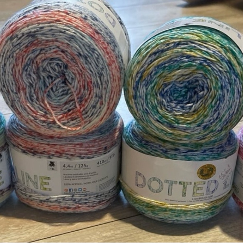 Mixed colored lot of 8 Lion Brand Dotted Line yarns